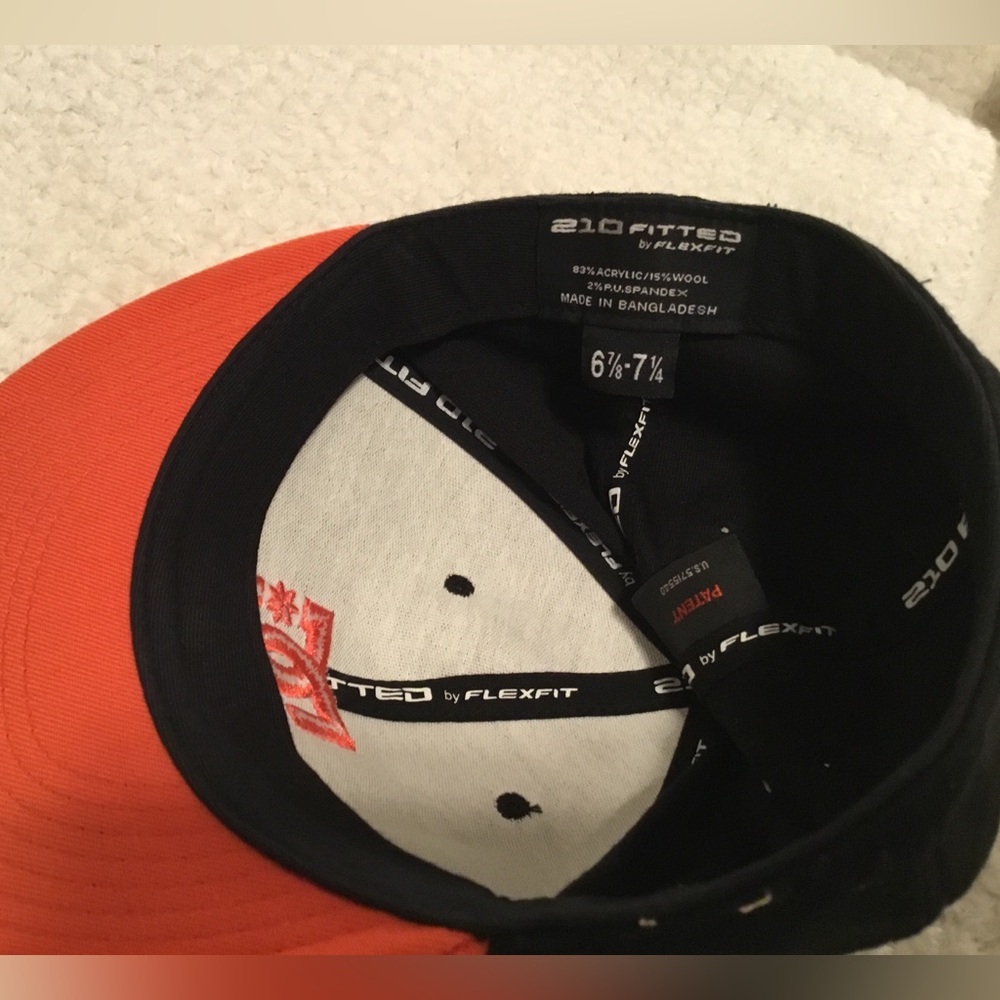 210 Fitted by Flexfit Baseball cap sz 6 7/8 -7 1/4. - Picture 3 of 5